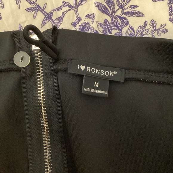 I heart Ronson black midi skirt size medium - Picture 2 of 2